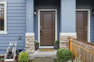 2208 NE 4 Seasons Ln, Vancouver, WA 98684 - Photo 2