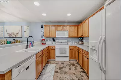 20520 NE Shore View Dr, Fairview, OR 97024 - Photo 12
