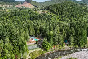21760 E Tree Swallow Ln, Mount Hood Village, OR 97049 - Photo 2