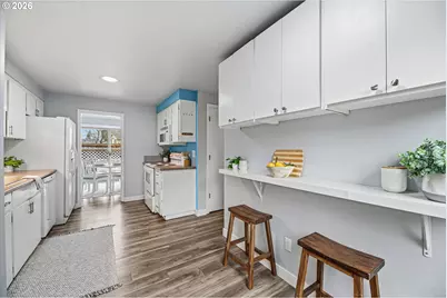 20464 SW Rosa Dr, Beaverton, OR 97078 - Photo 16