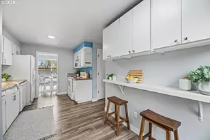 20464 SW Rosa Dr, Beaverton, OR 97078 - Photo 16