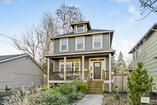 9156 N Pier Park Pl, Portland, OR 97203 - Photo 2