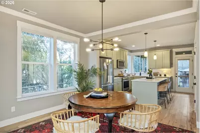 9156 N Pier Park Pl, Portland, OR 97203 - Photo 14