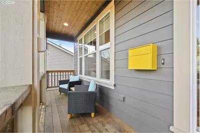 9156 N Pier Park Pl, Portland, OR 97203 - Photo 4