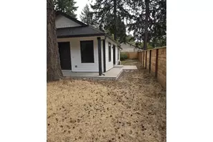 9604 SE Stanley Ave, Milwaukie, OR 97222 - Photo 8