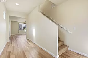 904 Bear Creek Dr, Molalla, OR 97038 - Photo 2