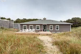 90022 Ocean Dr, Warrenton, OR 97146 - Photo 30