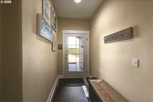 90022 Ocean Dr, Warrenton, OR 97146 - Photo 26