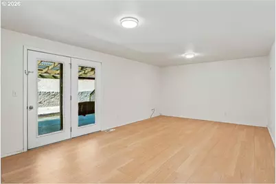 2439 SW 33rd St, Redmond, OR 97756 - Photo 16