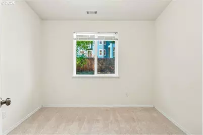 2439 SW 33rd St, Redmond, OR 97756 - Photo 28