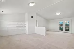 2439 SW 33rd St, Redmond, OR 97756 - Photo 20
