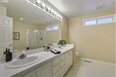 32209 SW Lake Dr, Wilsonville, OR 97070 - Photo 22