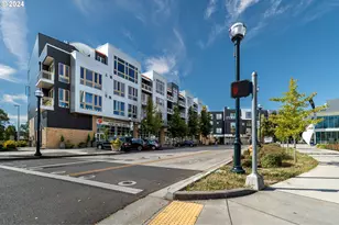 12600 SW Crescent St, Beaverton, OR 97005 - Photo 4