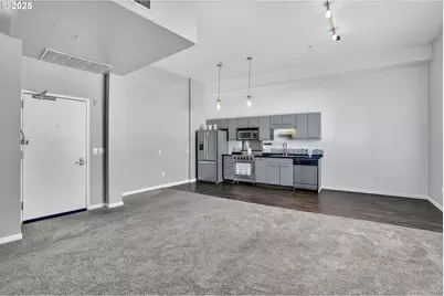 12600 SW Crescent St #420, Beaverton, OR 97005 - Photo 14