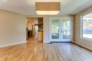 529 Antelope Way, Eugene, OR 97401 - Photo 8