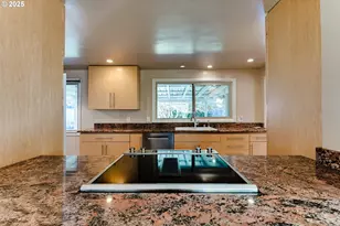 529 Antelope Way, Eugene, OR 97401 - Photo 10