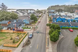 1906 NE 69th St, Lincoln City, OR 97367 - Photo 30