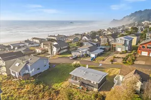 1906 NE 69th St, Lincoln City, OR 97367 - Photo 24