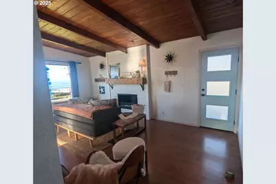 1906 NE 69th St, Lincoln City, OR 97367 - Photo 2