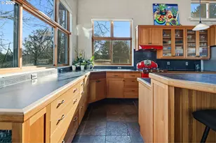 13537 Fielding Rd, Lake Oswego, OR 97034 - Photo 16