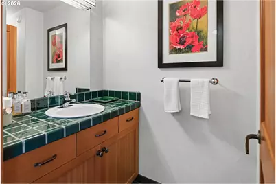 13537 Fielding Rd, Lake Oswego, OR 97034 - Photo 12