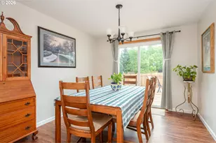 11240 SE Cranberry Loop, Clackamas, OR 97015 - Photo 10