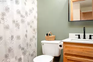 11240 SE Cranberry Loop, Clackamas, OR 97015 - Photo 26