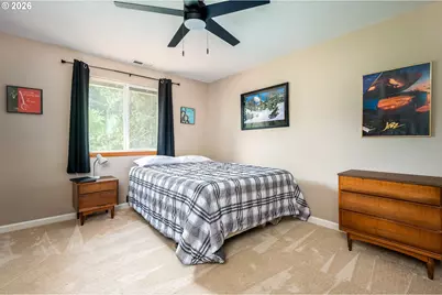 11240 SE Cranberry Loop, Clackamas, OR 97015 - Photo 28