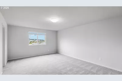 2255 Sawtelle Dr, Woodburn, OR 97071 - Photo 12