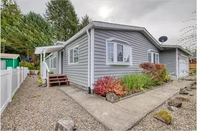 385 SE Anchor Ave, Depoe Bay, OR 97341 - Photo 2