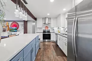 10644 NE Russell Ct, Portland, OR 97220 - Photo 14