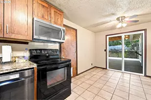 1842 Laveta Ln, Eugene, OR 97402 - Photo 10