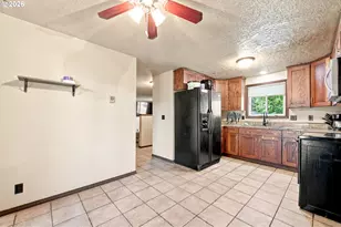 1842 Laveta Ln, Eugene, OR 97402 - Photo 12