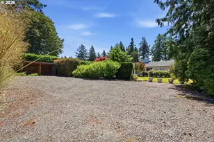 10495 SW Melnore St, Portland, OR 97225 - Photo 42