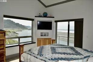 28978 Vizcaino Ct, Gold Beach, OR 97444 - Photo 24