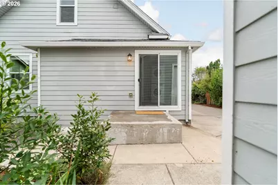 7805 N Hereford Ave, Portland, OR 97203 - Photo 34
