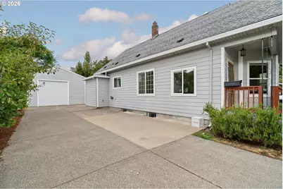 7805 N Hereford Ave, Portland, OR 97203 - Photo 38