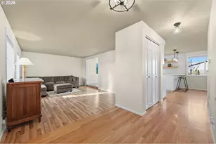 2536 15th St, Springfield, OR 97477 - Photo 6