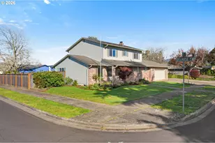 2536 15th St, Springfield, OR 97477 - Photo 2