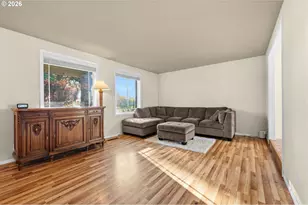 2536 15th St, Springfield, OR 97477 - Photo 4