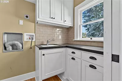1610 Cal Young Rd, Eugene, OR 97401 - Photo 14
