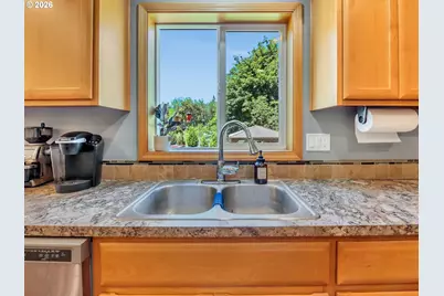 42047 Eddy Point Ln, Astoria, OR 97103 - Photo 14