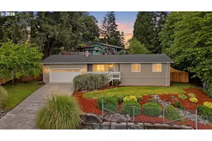 511 W 3rd St, La Center, WA 98629 - Photo 1