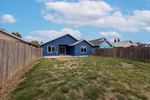 1615 SE Jonathan Ave, Dallas, OR 97338 - Photo 8