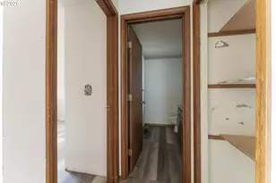 435 Gentle Ave E, Monmouth, OR 97361 - Photo 6