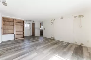 435 Gentle Ave E, Monmouth, OR 97361 - Photo 10