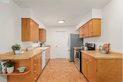 1860 SW Wynwood Ave, Portland, OR 97225 - Photo 14
