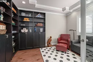 7717 NW Blue Pointe Ln, Portland, OR 97229 - Photo 10