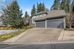 7717 NW Blue Pointe Ln, Portland, OR 97229 - Photo 2