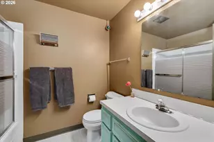 831 NE 90th Ave, Portland, OR 97220 - Photo 14